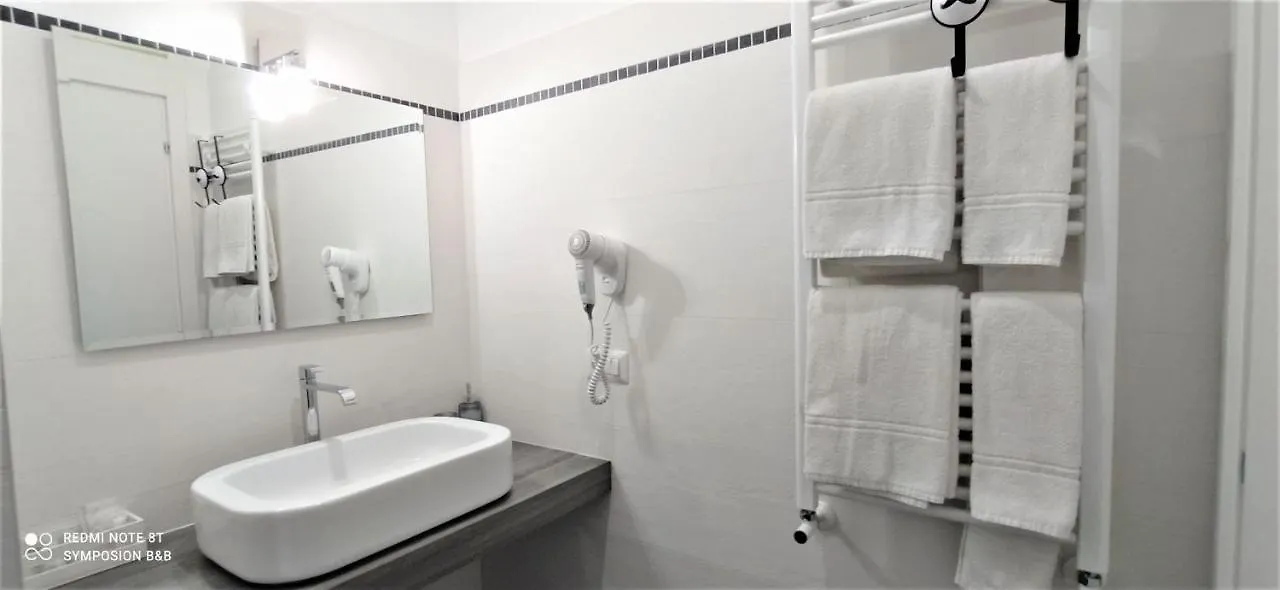 Symposion B&B Apart Napoli 2*,  Italia