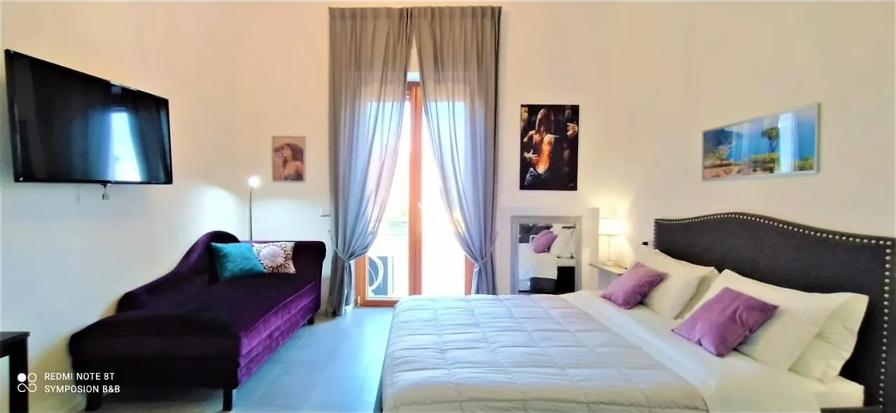 Symposion B&B Apart Napoli 2*,  Italia