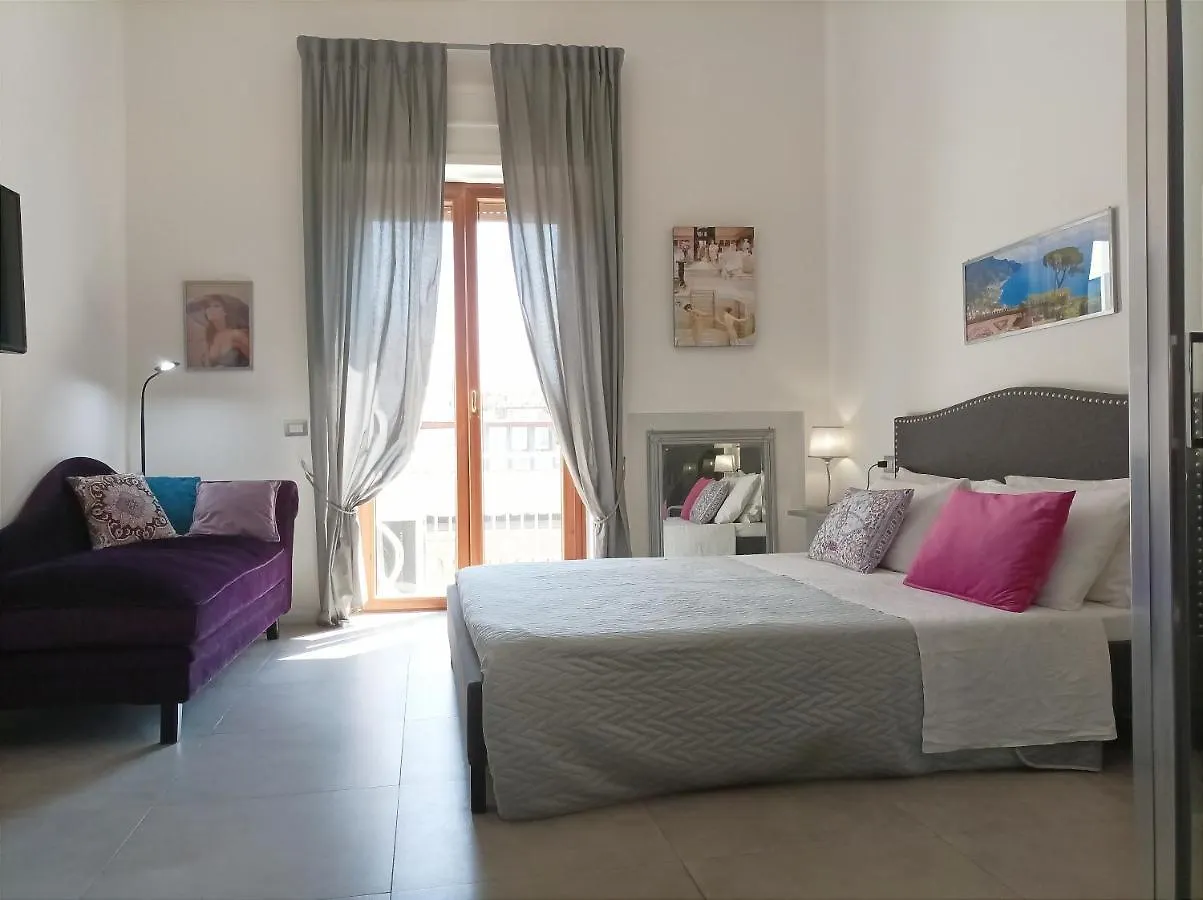 Symposion B&B Apart Napoli 2*,