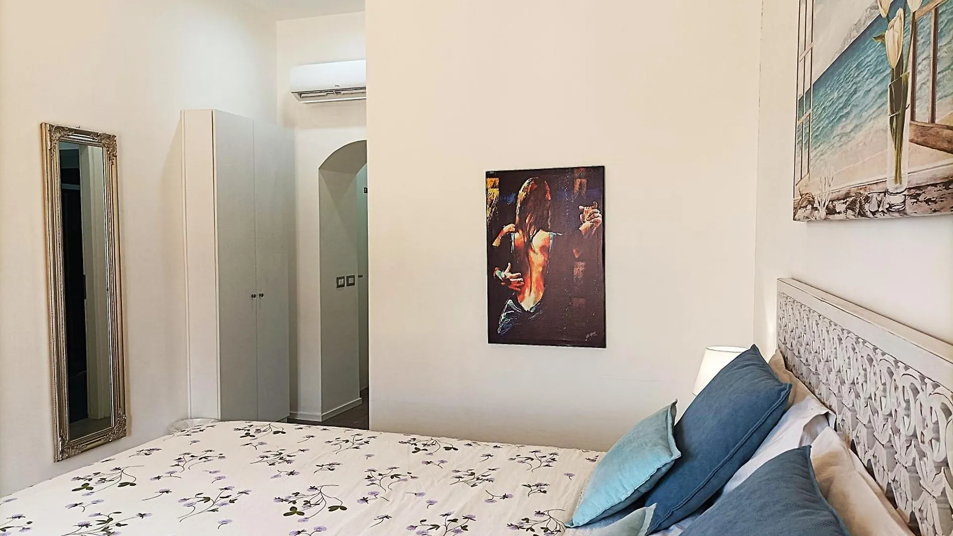 Symposion B&B Apart Napoli 2*,  Italia